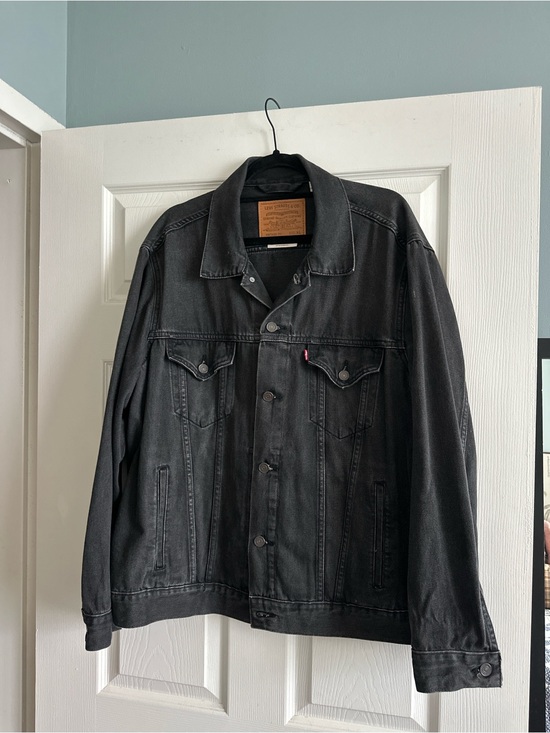 Levi's Other - Levi’s Vintage Fit Denim Jacket